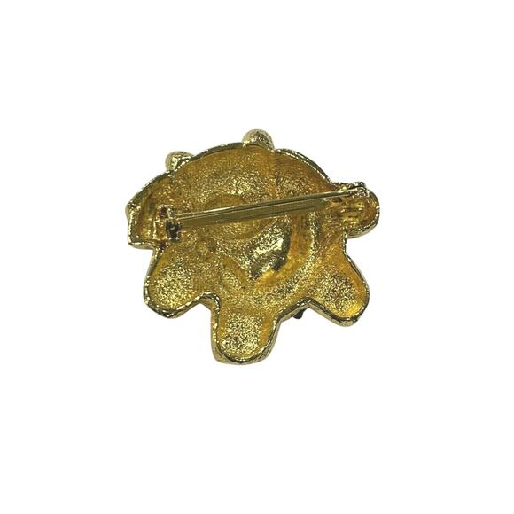 Charming Christmas Brooch Gold Teddy Bear with Green Wreath Festive Pin Gift - Picture 4 of 4